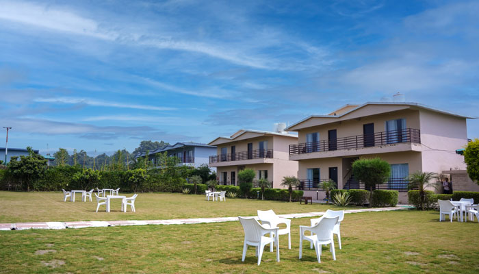 Affordable family resort in Jim Corbett with comfortable stay